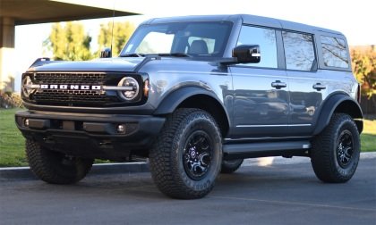 AMP Research 77140-01A